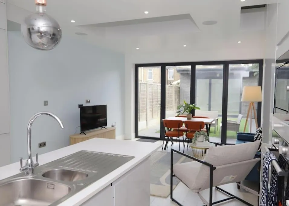 Apartment Stylish London Flat With Garden, Close To City