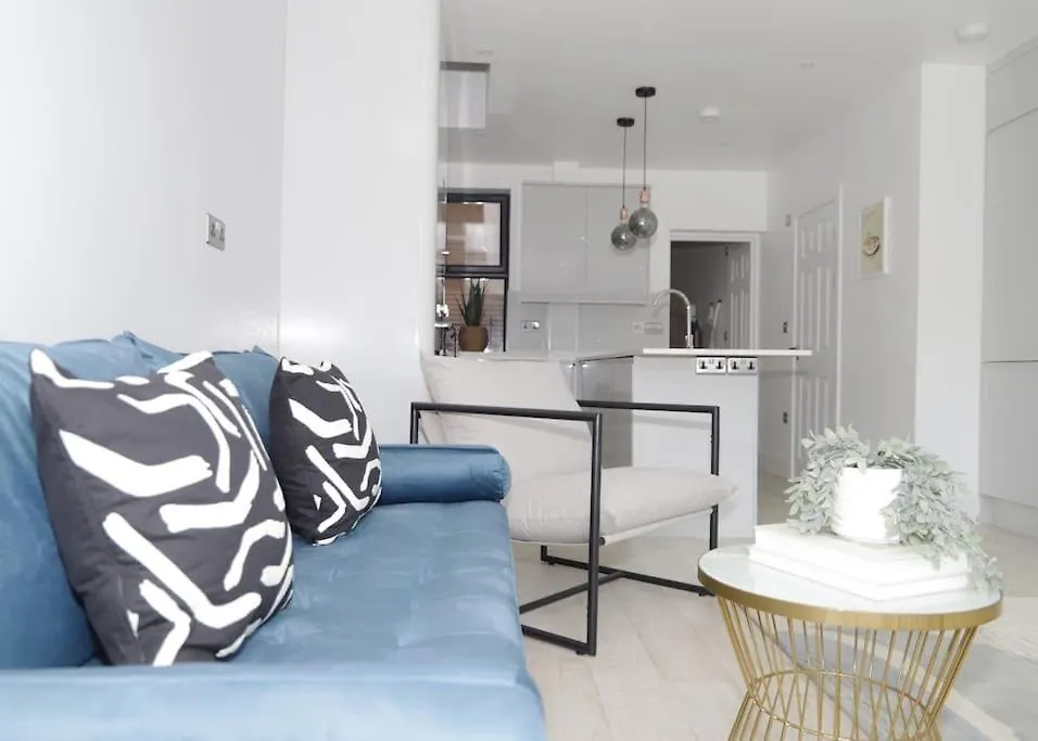 Stylish London Flat With Garden, Close To City